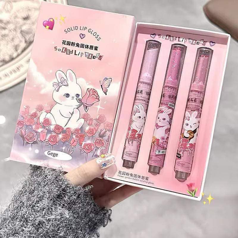 Gege Bear Ice Extract Moisturizing Lip Gloss